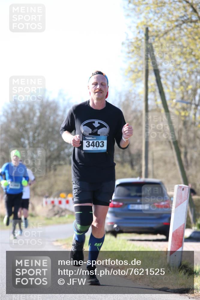 06.04.2025 - 44. Internationalen Wilhelmsburger Insellauf Jannik Wohlers http://msf.ph/oto/7621525 06.04.2025 10:13:25 Laufen 3403 meine-sportfotos.de