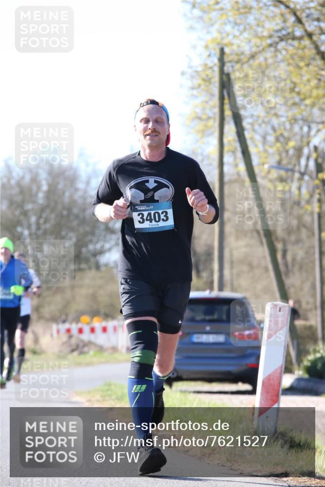 06.04.2025 - 44. Internationalen Wilhelmsburger Insellauf Jannik Wohlers http://msf.ph/oto/7621527 06.04.2025 10:13:25 Laufen 3403 meine-sportfotos.de