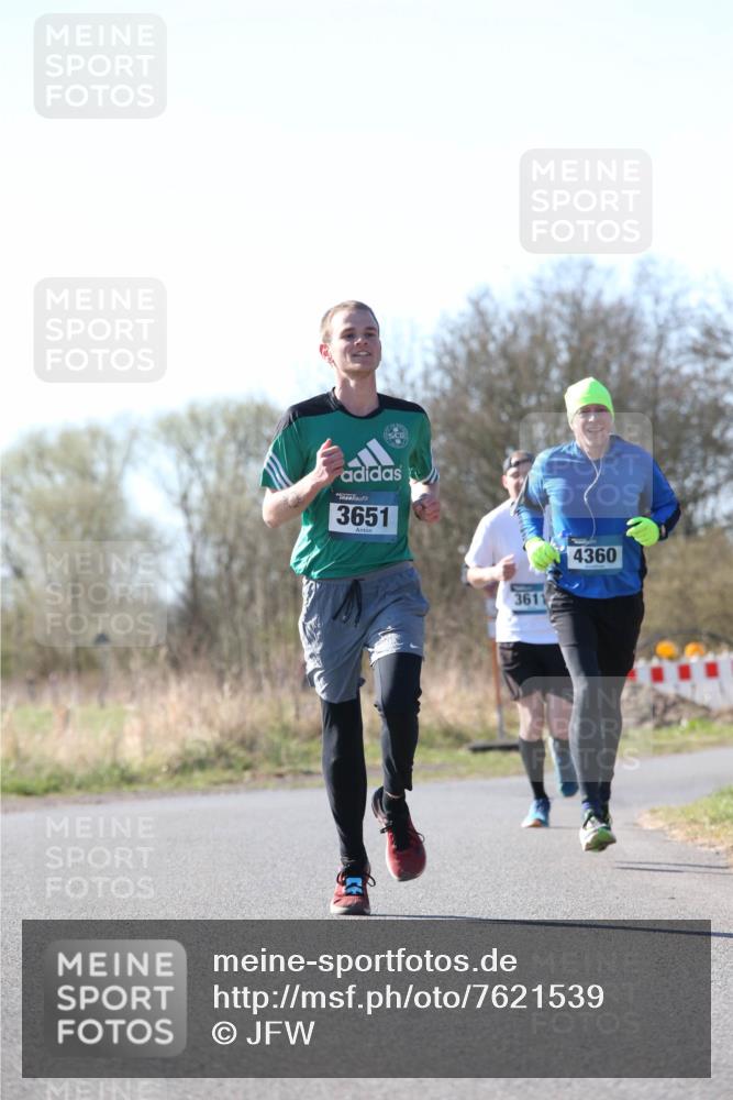 06.04.2025 - 44. Internationalen Wilhelmsburger Insellauf Jannik Wohlers http://msf.ph/oto/7621539 06.04.2025 10:13:27 Laufen 3651, 3611, 4360 meine-sportfotos.de