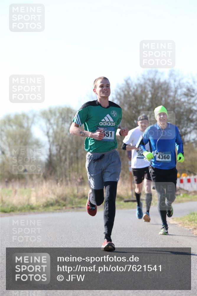 06.04.2025 - 44. Internationalen Wilhelmsburger Insellauf Jannik Wohlers http://msf.ph/oto/7621541 06.04.2025 10:13:28 Laufen 651, 364, 4360 meine-sportfotos.de