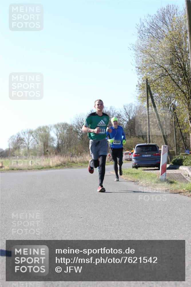06.04.2025 - 44. Internationalen Wilhelmsburger Insellauf Jannik Wohlers http://msf.ph/oto/7621542 06.04.2025 10:13:28 Laufen 651, 4360, 31, 4323 meine-sportfotos.de