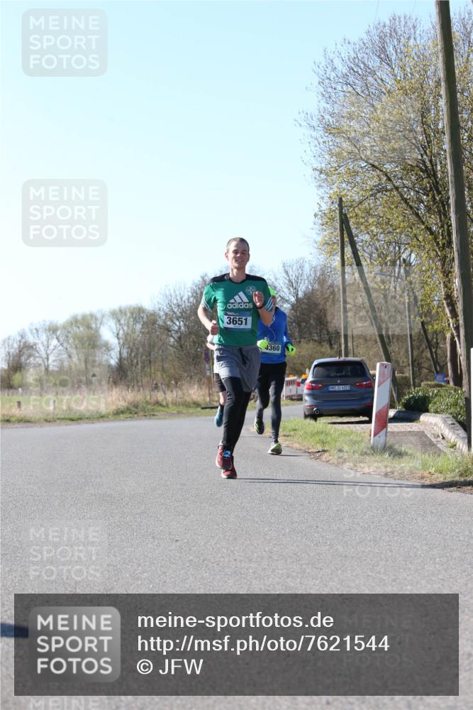06.04.2025 - 44. Internationalen Wilhelmsburger Insellauf Jannik Wohlers http://msf.ph/oto/7621544 06.04.2025 10:13:29 Laufen 3651, 4360, 31, 4323 meine-sportfotos.de