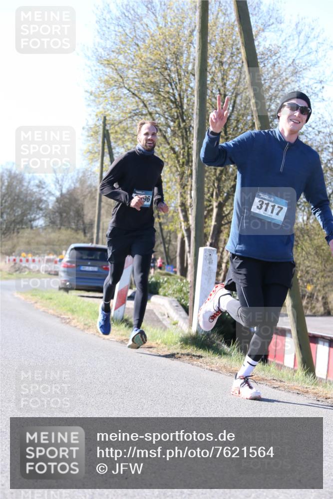 06.04.2025 - 44. Internationalen Wilhelmsburger Insellauf Jannik Wohlers http://msf.ph/oto/7621564 06.04.2025 10:13:49 Laufen 96, 3117 meine-sportfotos.de