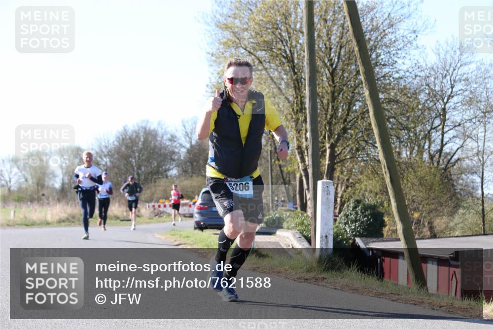 06.04.2025 - 44. Internationalen Wilhelmsburger Insellauf Jannik Wohlers http://msf.ph/oto/7621588 06.04.2025 10:14:09 Laufen 5206 meine-sportfotos.de