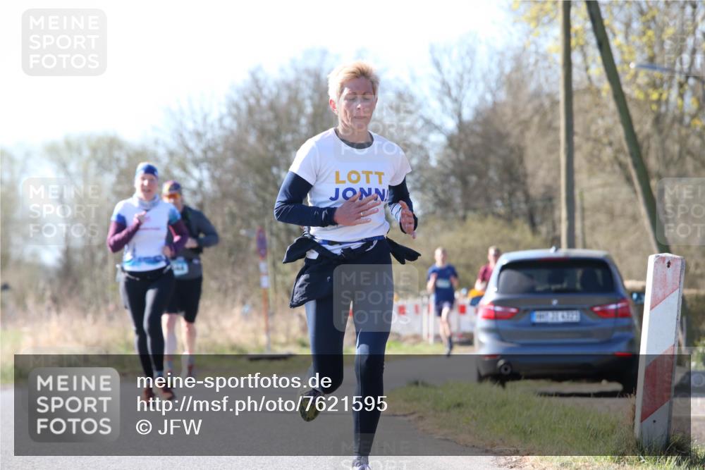 06.04.2025 - 44. Internationalen Wilhelmsburger Insellauf Jannik Wohlers http://msf.ph/oto/7621595 06.04.2025 10:14:11 Laufen  meine-sportfotos.de