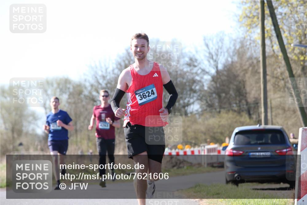 06.04.2025 - 44. Internationalen Wilhelmsburger Insellauf Jannik Wohlers http://msf.ph/oto/7621606 06.04.2025 10:14:20 Laufen 4263, 3624 meine-sportfotos.de