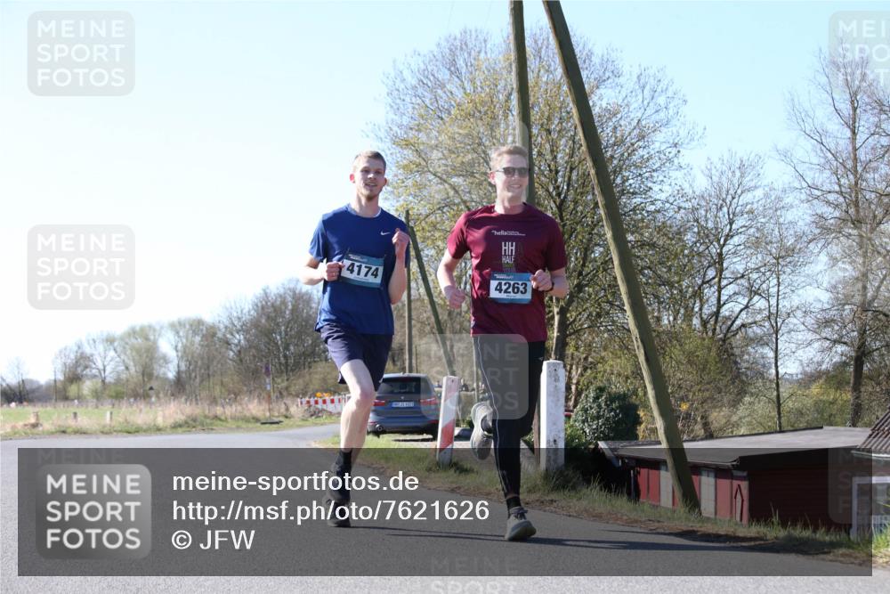 06.04.2025 - 44. Internationalen Wilhelmsburger Insellauf Jannik Wohlers http://msf.ph/oto/7621626 06.04.2025 10:14:26 Laufen 4174, 4263 meine-sportfotos.de