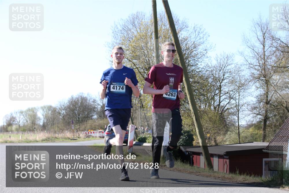 06.04.2025 - 44. Internationalen Wilhelmsburger Insellauf Jannik Wohlers http://msf.ph/oto/7621628 06.04.2025 10:14:26 Laufen 4174, 4263 meine-sportfotos.de