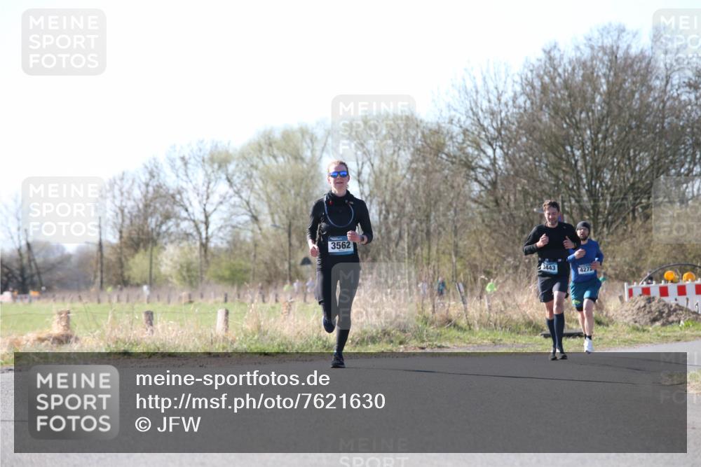 06.04.2025 - 44. Internationalen Wilhelmsburger Insellauf Jannik Wohlers http://msf.ph/oto/7621630 06.04.2025 10:14:38 Laufen 3562, 3443, 4272 meine-sportfotos.de