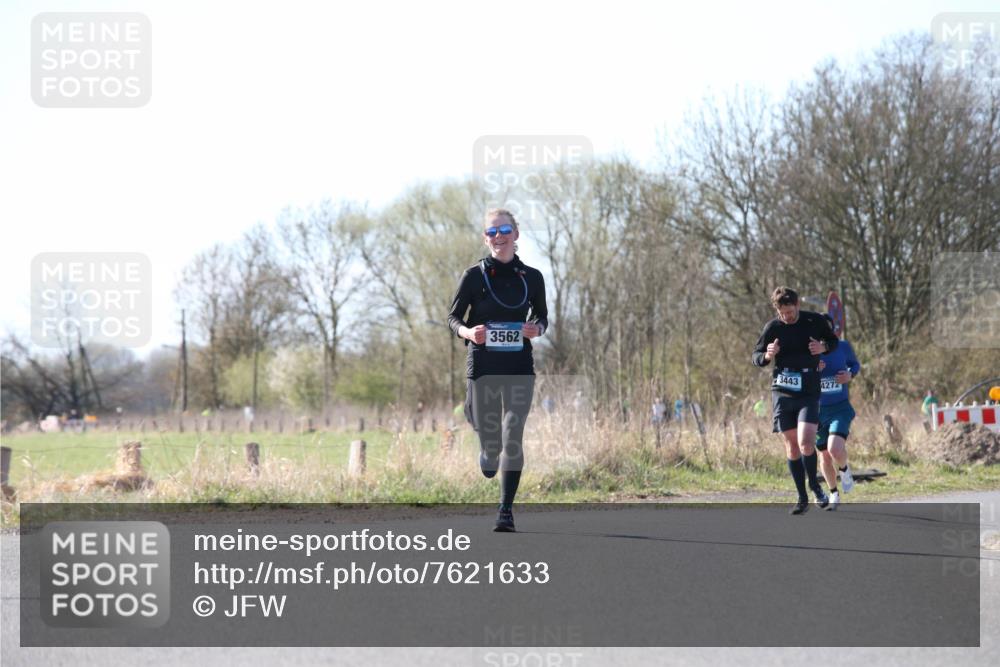 06.04.2025 - 44. Internationalen Wilhelmsburger Insellauf Jannik Wohlers http://msf.ph/oto/7621633 06.04.2025 10:14:38 Laufen 3562, 3443, 4272 meine-sportfotos.de