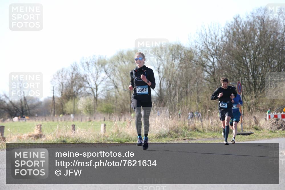 06.04.2025 - 44. Internationalen Wilhelmsburger Insellauf Jannik Wohlers http://msf.ph/oto/7621634 06.04.2025 10:14:38 Laufen 3562, 3443, 272 meine-sportfotos.de