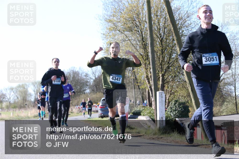 06.04.2025 - 44. Internationalen Wilhelmsburger Insellauf Jannik Wohlers http://msf.ph/oto/7621676 06.04.2025 10:14:52 Laufen 5108, 4310, 4347, 3051 meine-sportfotos.de