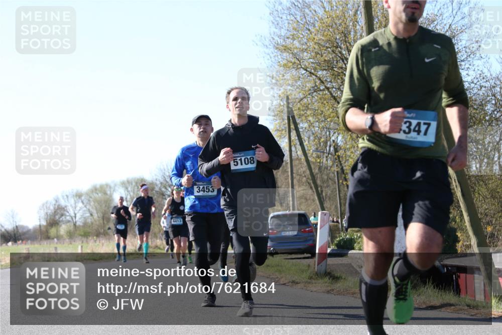 06.04.2025 - 44. Internationalen Wilhelmsburger Insellauf Jannik Wohlers http://msf.ph/oto/7621684 06.04.2025 10:14:53 Laufen 4413, 3453, 5108, 14831, 4323, 347 meine-sportfotos.de