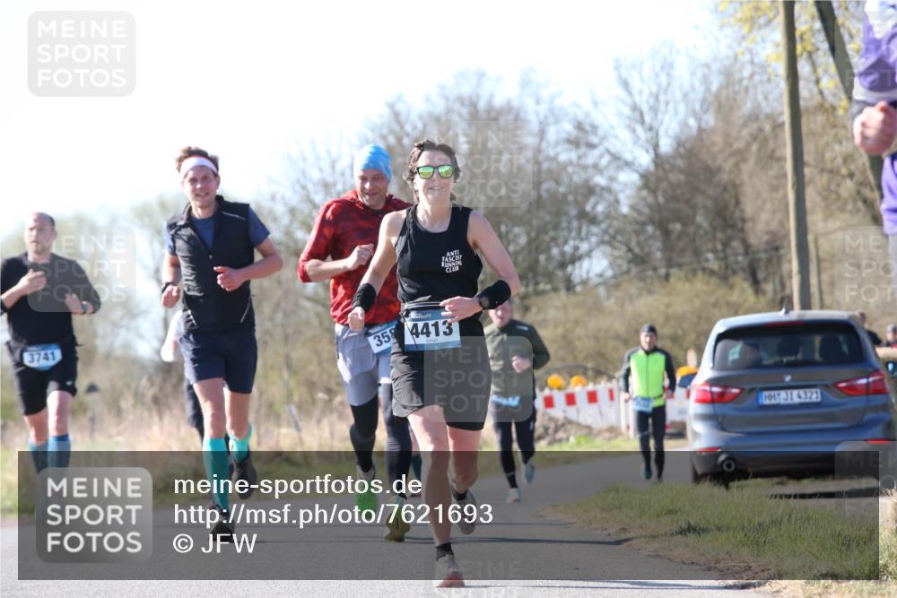 06.04.2025 - 44. Internationalen Wilhelmsburger Insellauf Jannik Wohlers http://msf.ph/oto/7621693 06.04.2025 10:14:55 Laufen 3741, 35, 4413, 31, 4321 meine-sportfotos.de