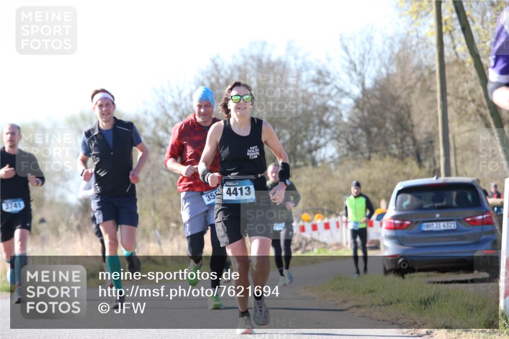 06.04.2025 - 44. Internationalen Wilhelmsburger Insellauf Jannik Wohlers http://msf.ph/oto/7621694 06.04.2025 10:14:55 Laufen 3741, 35, 4413, 31, 4323 meine-sportfotos.de