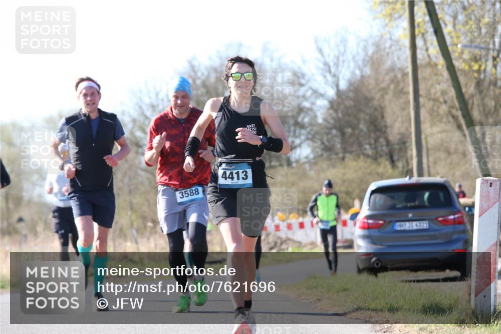 06.04.2025 - 44. Internationalen Wilhelmsburger Insellauf Jannik Wohlers http://msf.ph/oto/7621696 06.04.2025 10:14:55 Laufen 3588, 4413, 31, 4323 meine-sportfotos.de