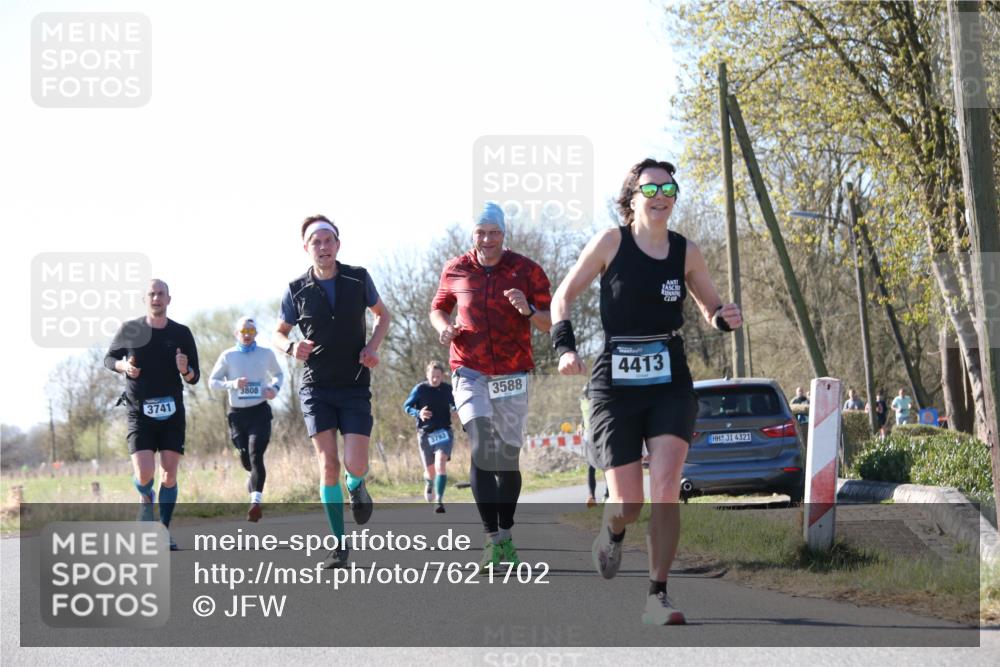 06.04.2025 - 44. Internationalen Wilhelmsburger Insellauf Jannik Wohlers http://msf.ph/oto/7621702 06.04.2025 10:14:57 Laufen 3741, 3808, 3793, 3588, 4413, 4321 meine-sportfotos.de