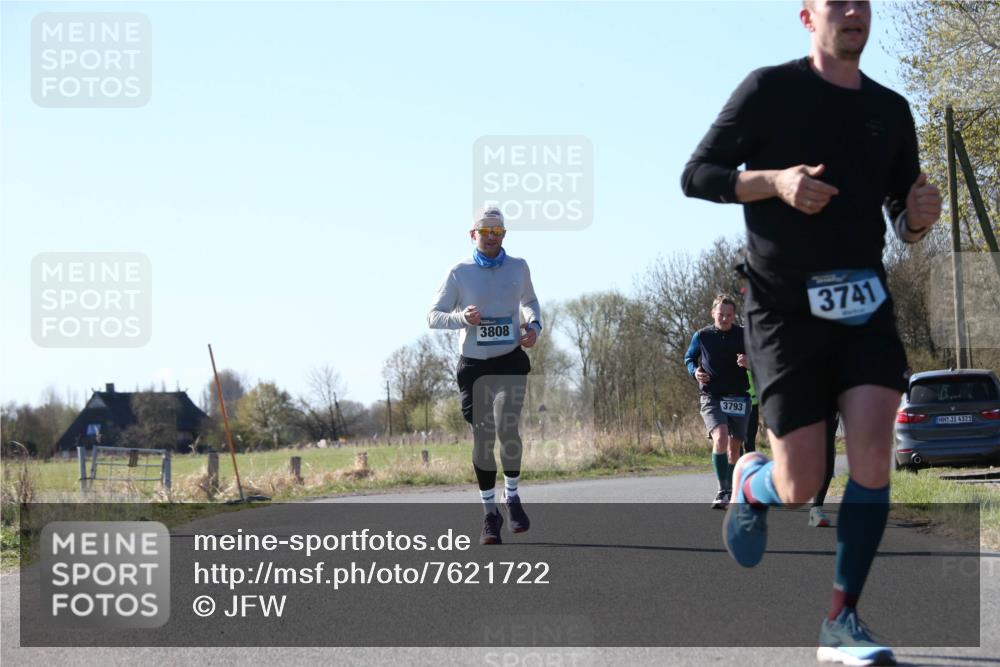 06.04.2025 - 44. Internationalen Wilhelmsburger Insellauf Jannik Wohlers http://msf.ph/oto/7621722 06.04.2025 10:15:01 Laufen 3808, 3741, 3793, 4321 meine-sportfotos.de