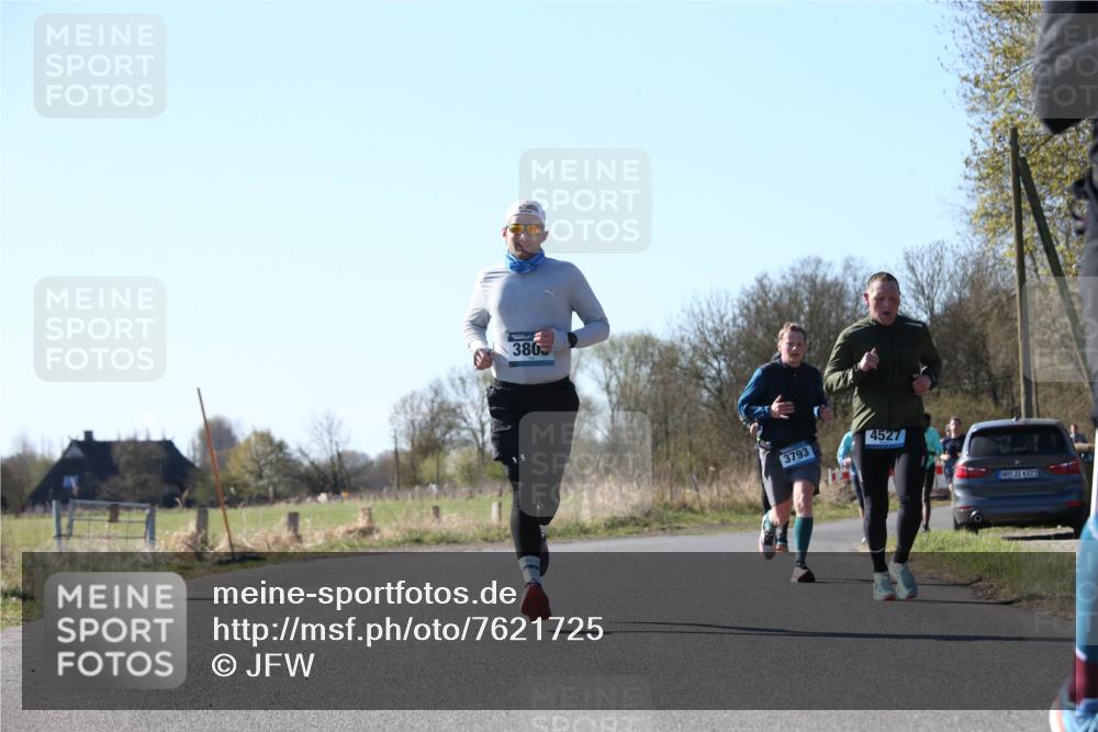 06.04.2025 - 44. Internationalen Wilhelmsburger Insellauf Jannik Wohlers http://msf.ph/oto/7621725 06.04.2025 10:15:01 Laufen 380, 3793, 4527, 31, 4321 meine-sportfotos.de
