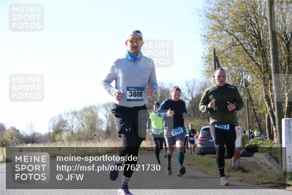 06.04.2025 - 44. Internationalen Wilhelmsburger Insellauf Jannik Wohlers http://msf.ph/oto/7621730 06.04.2025 10:15:03 Laufen 3808, 3542, 3793, 4927 meine-sportfotos.de