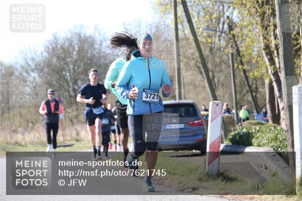 06.04.2025 - 44. Internationalen Wilhelmsburger Insellauf Jannik Wohlers http://msf.ph/oto/7621745 06.04.2025 10:15:08 Laufen 4546, 3721, 31, 4323 meine-sportfotos.de
