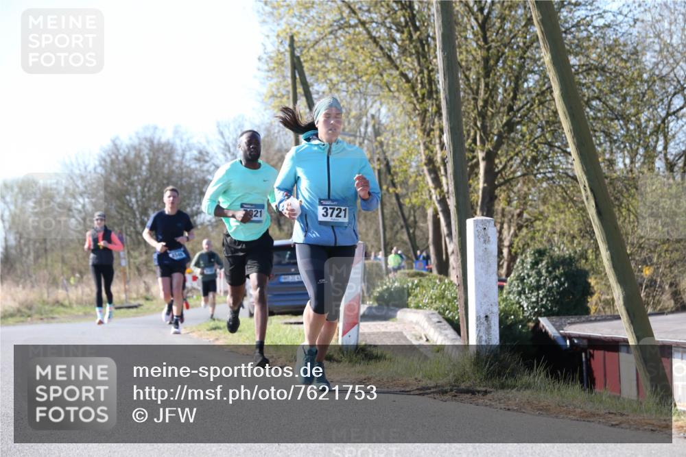 06.04.2025 - 44. Internationalen Wilhelmsburger Insellauf Jannik Wohlers http://msf.ph/oto/7621753 06.04.2025 10:15:09 Laufen 21, 3721 meine-sportfotos.de