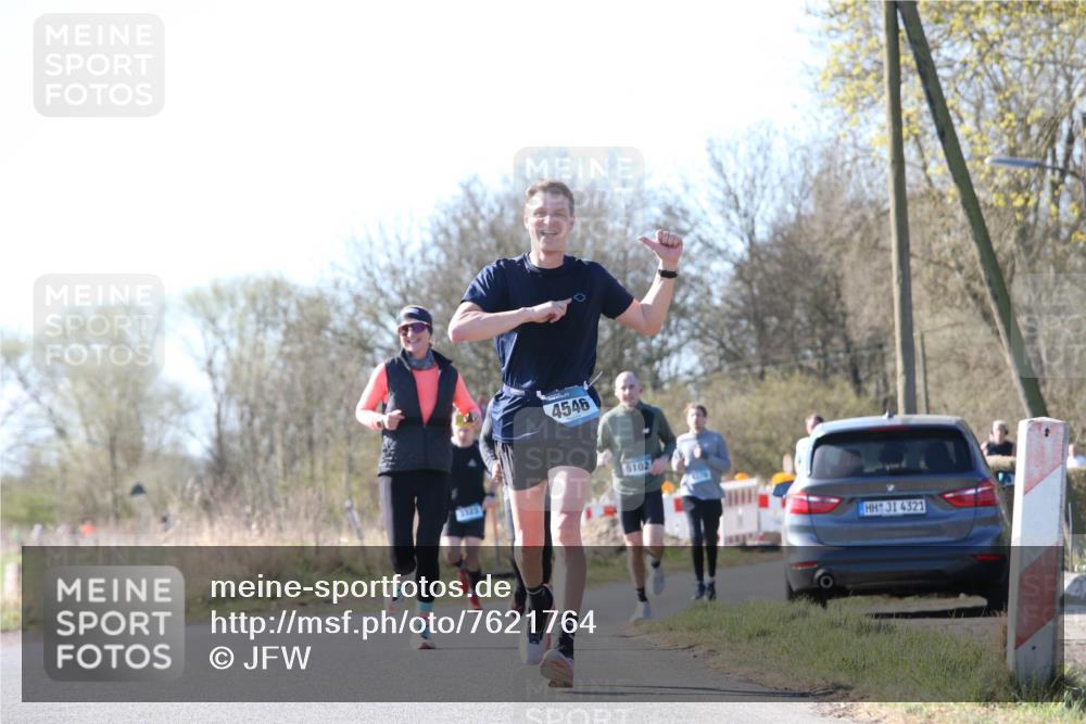 06.04.2025 - 44. Internationalen Wilhelmsburger Insellauf Jannik Wohlers http://msf.ph/oto/7621764 06.04.2025 10:15:11 Laufen 4546, 5102, 18974, 31, 4321 meine-sportfotos.de