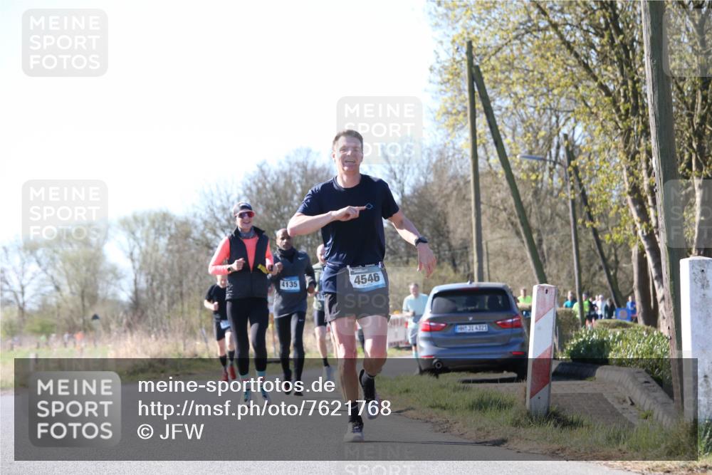 06.04.2025 - 44. Internationalen Wilhelmsburger Insellauf Jannik Wohlers http://msf.ph/oto/7621768 06.04.2025 10:15:12 Laufen 4135, 4546, 31, 4323 meine-sportfotos.de