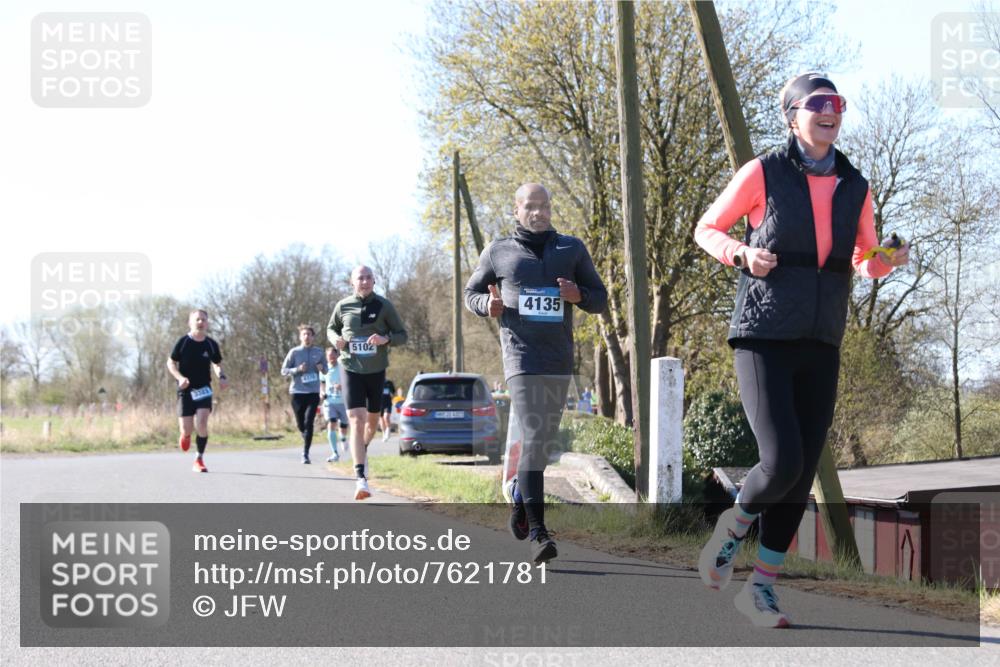 06.04.2025 - 44. Internationalen Wilhelmsburger Insellauf Jannik Wohlers http://msf.ph/oto/7621781 06.04.2025 10:15:16 Laufen 5102, 31, 4323, 4135 meine-sportfotos.de