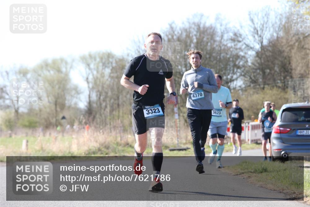 06.04.2025 - 44. Internationalen Wilhelmsburger Insellauf Jannik Wohlers http://msf.ph/oto/7621786 06.04.2025 10:15:18 Laufen 3323, 4370, 3623, 31 meine-sportfotos.de