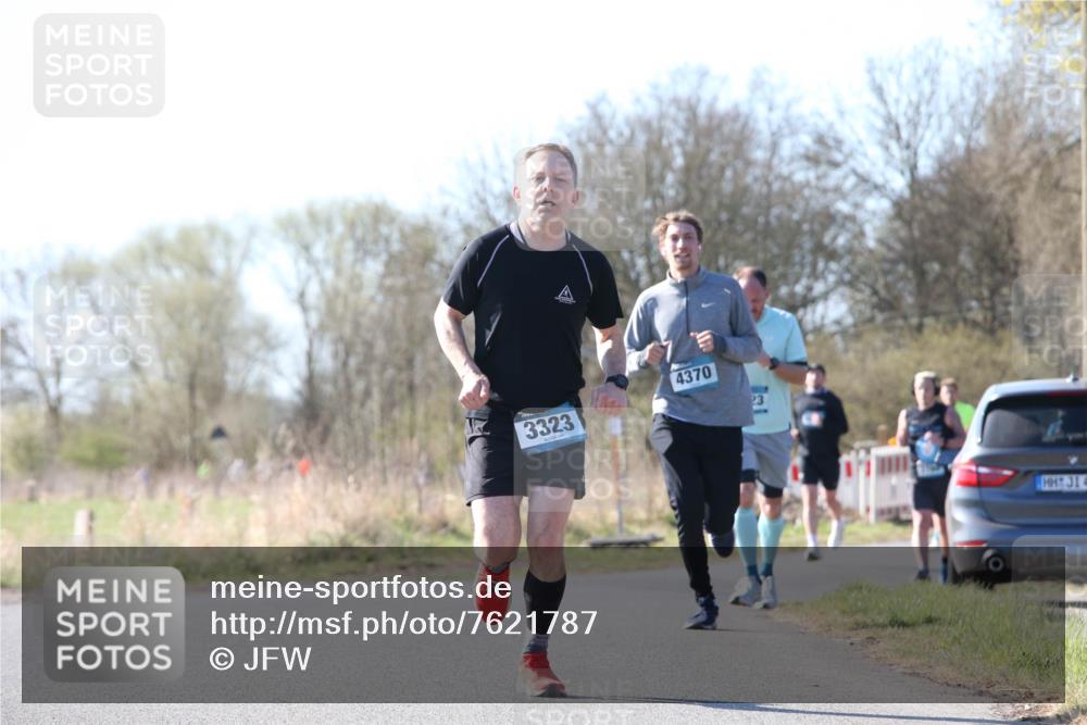 06.04.2025 - 44. Internationalen Wilhelmsburger Insellauf Jannik Wohlers http://msf.ph/oto/7621787 06.04.2025 10:15:18 Laufen 3323, 4370, 31, 4 meine-sportfotos.de