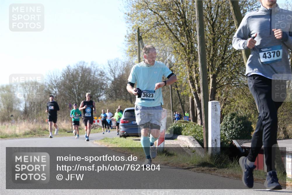06.04.2025 - 44. Internationalen Wilhelmsburger Insellauf Jannik Wohlers http://msf.ph/oto/7621804 06.04.2025 10:15:23 Laufen 3760, 3623, 4370 meine-sportfotos.de