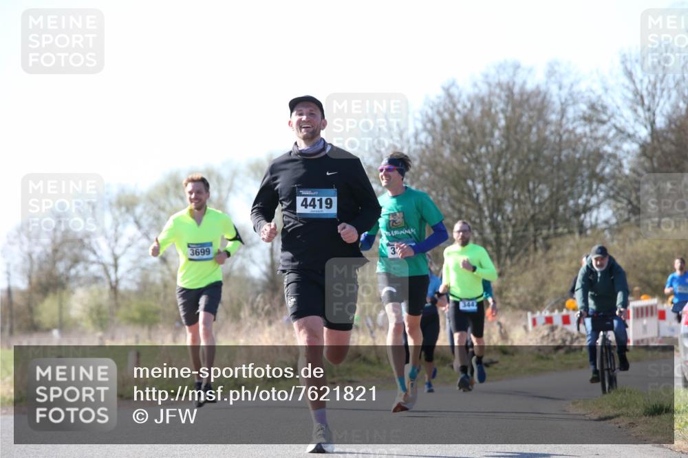 06.04.2025 - 44. Internationalen Wilhelmsburger Insellauf Jannik Wohlers http://msf.ph/oto/7621821 06.04.2025 10:15:29 Laufen 3699, 4419 meine-sportfotos.de