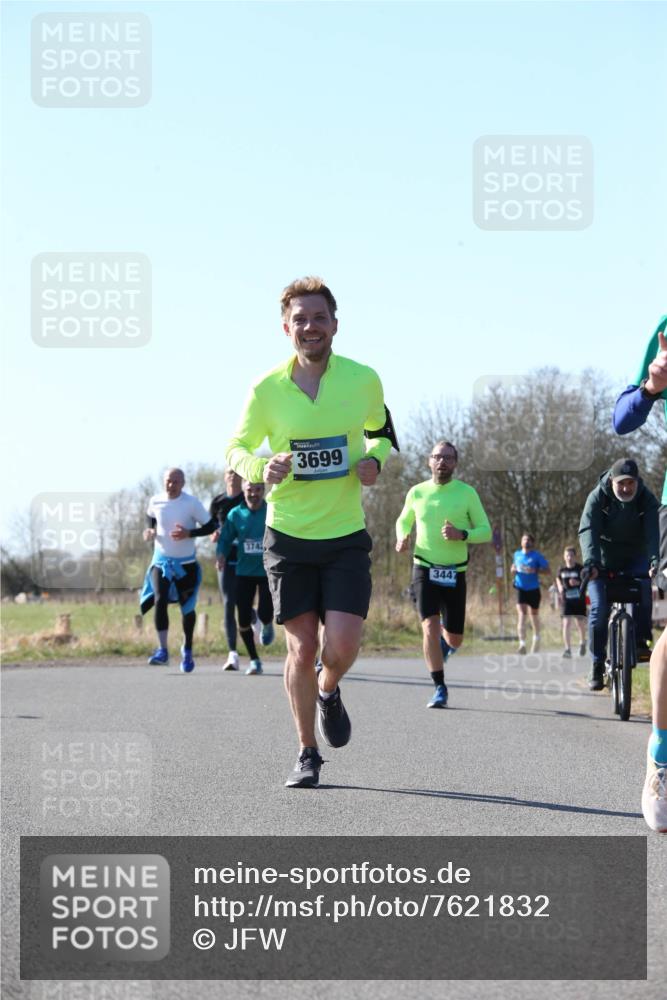 06.04.2025 - 44. Internationalen Wilhelmsburger Insellauf Jannik Wohlers http://msf.ph/oto/7621832 06.04.2025 10:15:33 Laufen 3699, 374, 3447 meine-sportfotos.de