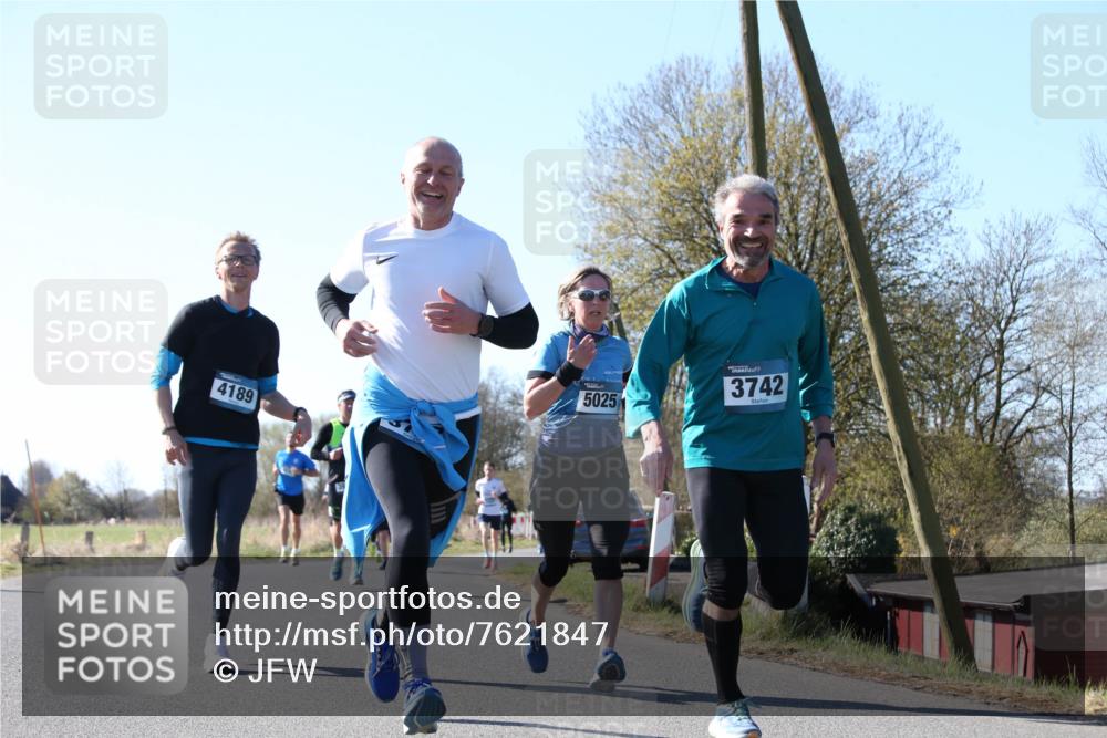 06.04.2025 - 44. Internationalen Wilhelmsburger Insellauf Jannik Wohlers http://msf.ph/oto/7621847 06.04.2025 10:15:39 Laufen 4189, 5025, 3742 meine-sportfotos.de