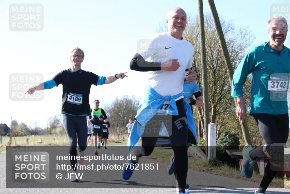 06.04.2025 - 44. Internationalen Wilhelmsburger Insellauf Jannik Wohlers http://msf.ph/oto/7621851 06.04.2025 10:15:39 Laufen 4189, 3939, 4454, 12, 3742 meine-sportfotos.de