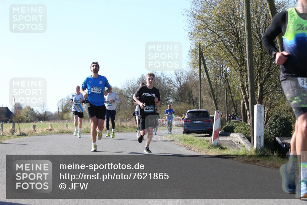 06.04.2025 - 44. Internationalen Wilhelmsburger Insellauf Jannik Wohlers http://msf.ph/oto/7621865 06.04.2025 10:15:43 Laufen 4559, 4030, 4298, 4459, 4321, 39 meine-sportfotos.de