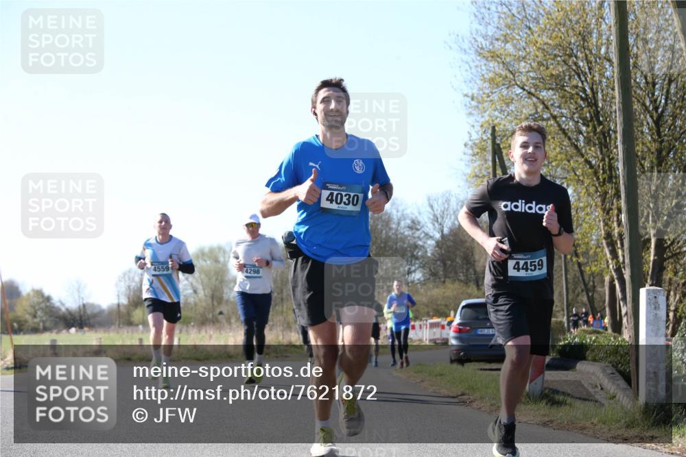 06.04.2025 - 44. Internationalen Wilhelmsburger Insellauf Jannik Wohlers http://msf.ph/oto/7621872 06.04.2025 10:15:45 Laufen 4559, 4298, 4030, 31, 43, 4459 meine-sportfotos.de