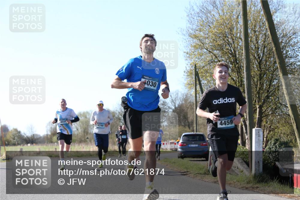 06.04.2025 - 44. Internationalen Wilhelmsburger Insellauf Jannik Wohlers http://msf.ph/oto/7621874 06.04.2025 10:15:45 Laufen 4559, 4298, 4030, 31, 4523, 4459 meine-sportfotos.de