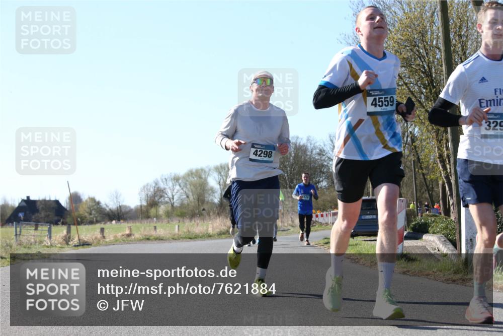 06.04.2025 - 44. Internationalen Wilhelmsburger Insellauf Jannik Wohlers http://msf.ph/oto/7621884 06.04.2025 10:15:48 Laufen 4298, 4529, 4559, 329 meine-sportfotos.de