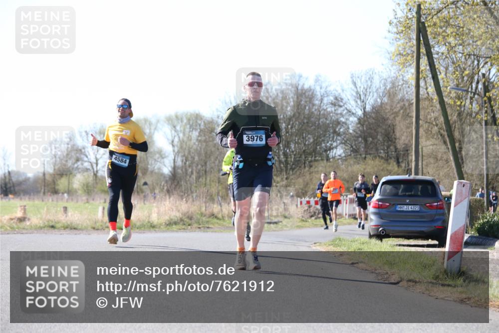 06.04.2025 - 44. Internationalen Wilhelmsburger Insellauf Jannik Wohlers http://msf.ph/oto/7621912 06.04.2025 10:16:06 Laufen 4584, 3976, 4321 meine-sportfotos.de