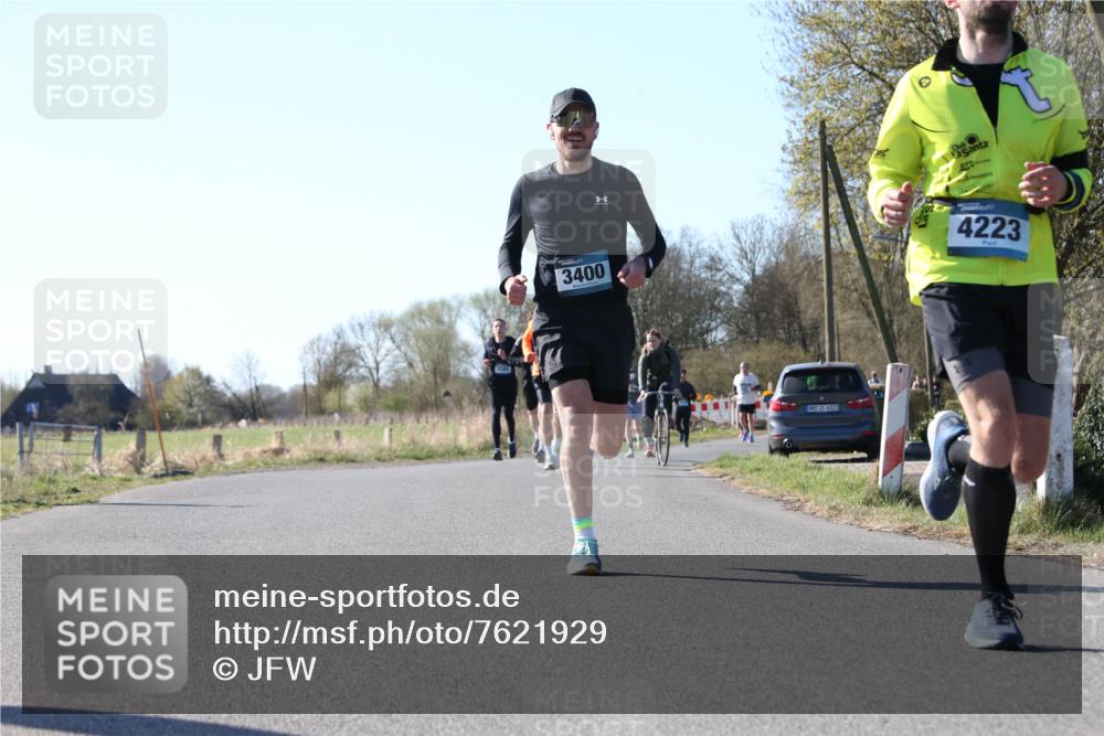 06.04.2025 - 44. Internationalen Wilhelmsburger Insellauf Jannik Wohlers http://msf.ph/oto/7621929 06.04.2025 10:16:14 Laufen 4223, 3400, 31, 4323 meine-sportfotos.de