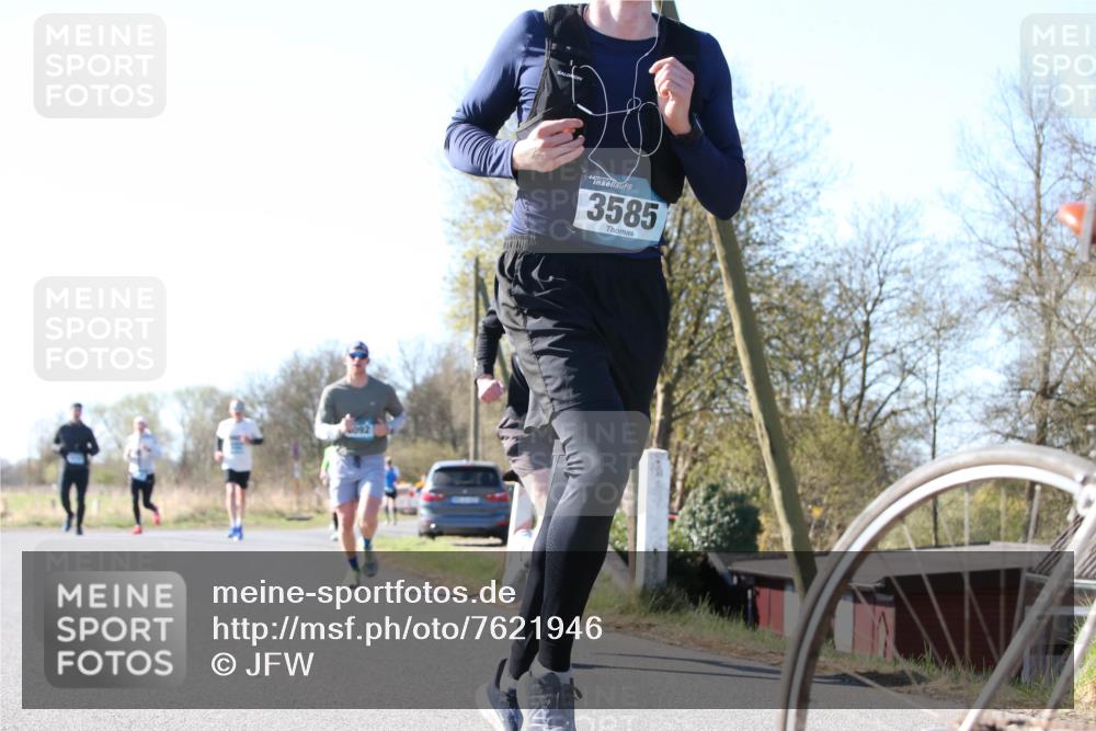 06.04.2025 - 44. Internationalen Wilhelmsburger Insellauf Jannik Wohlers http://msf.ph/oto/7621946 06.04.2025 10:16:23 Laufen 3585 meine-sportfotos.de
