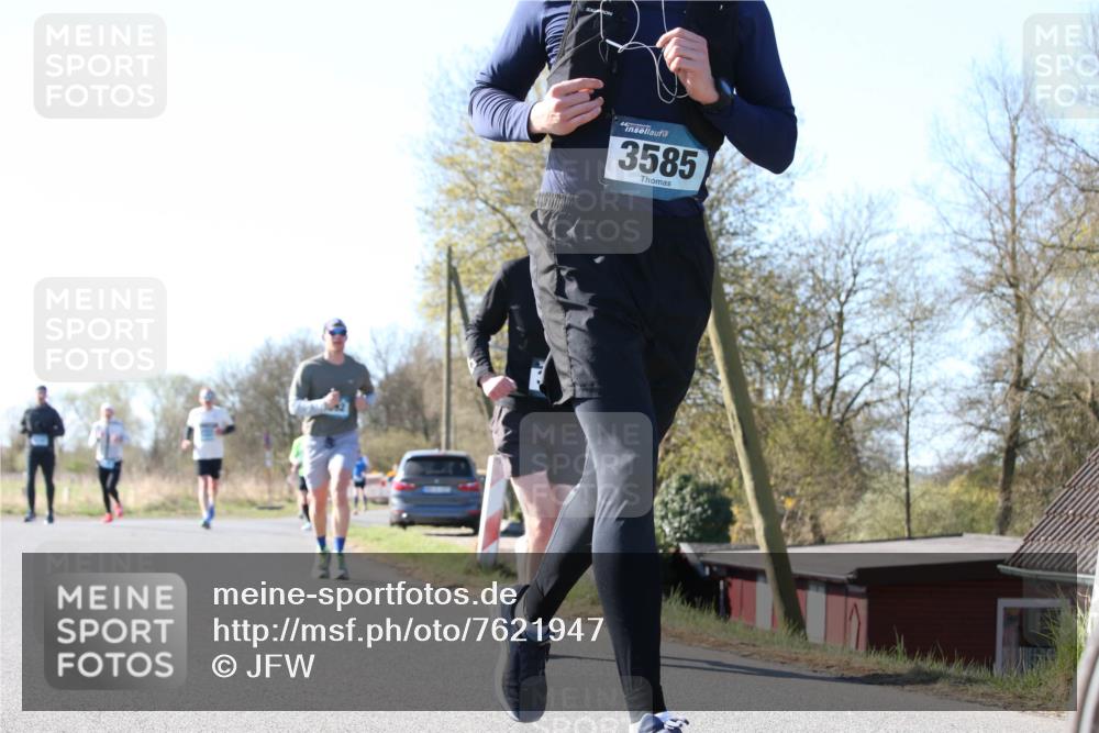 06.04.2025 - 44. Internationalen Wilhelmsburger Insellauf Jannik Wohlers http://msf.ph/oto/7621947 06.04.2025 10:16:23 Laufen 44, 3585 meine-sportfotos.de