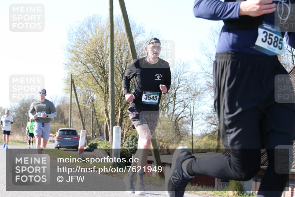 06.04.2025 - 44. Internationalen Wilhelmsburger Insellauf Jannik Wohlers http://msf.ph/oto/7621949 06.04.2025 10:16:23 Laufen 50, 3545, 3585 meine-sportfotos.de