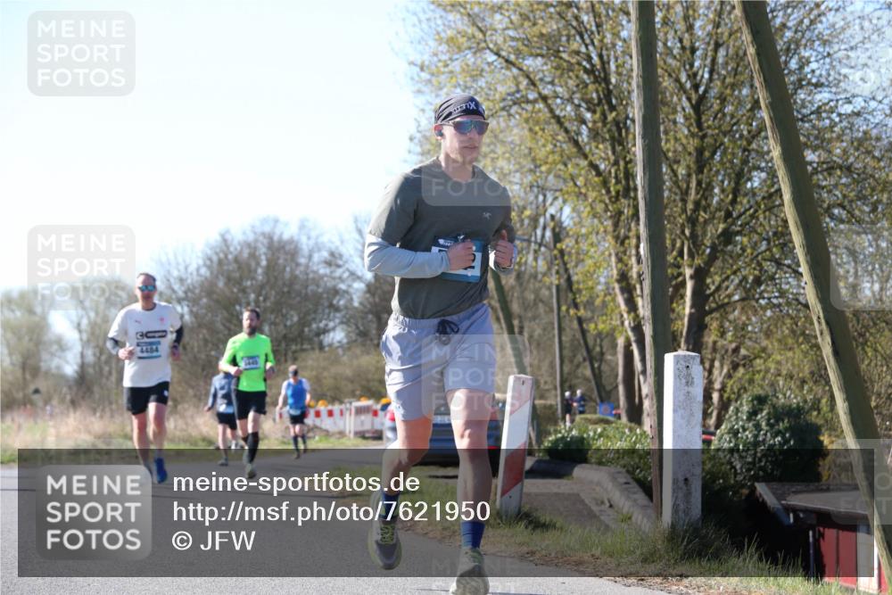 06.04.2025 - 44. Internationalen Wilhelmsburger Insellauf Jannik Wohlers http://msf.ph/oto/7621950 06.04.2025 10:16:24 Laufen 1877 meine-sportfotos.de