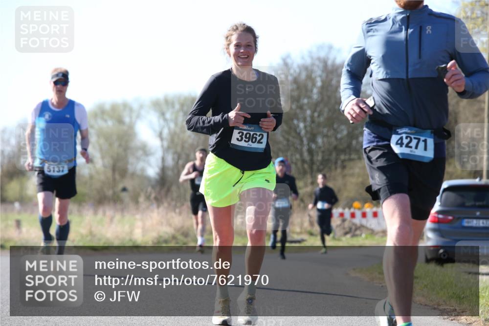 06.04.2025 - 44. Internationalen Wilhelmsburger Insellauf Jannik Wohlers http://msf.ph/oto/7621970 06.04.2025 10:16:34 Laufen 5137, 50, 3962, 4271 meine-sportfotos.de