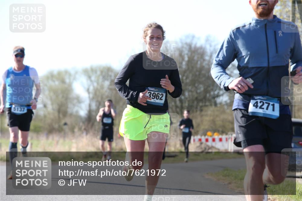 06.04.2025 - 44. Internationalen Wilhelmsburger Insellauf Jannik Wohlers http://msf.ph/oto/7621972 06.04.2025 10:16:35 Laufen 5137, 56, 3962, 4271 meine-sportfotos.de