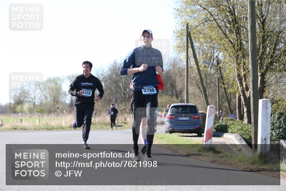 06.04.2025 - 44. Internationalen Wilhelmsburger Insellauf Jannik Wohlers http://msf.ph/oto/7621998 06.04.2025 10:17:01 Laufen 4358, 3769, 31, 4323 meine-sportfotos.de