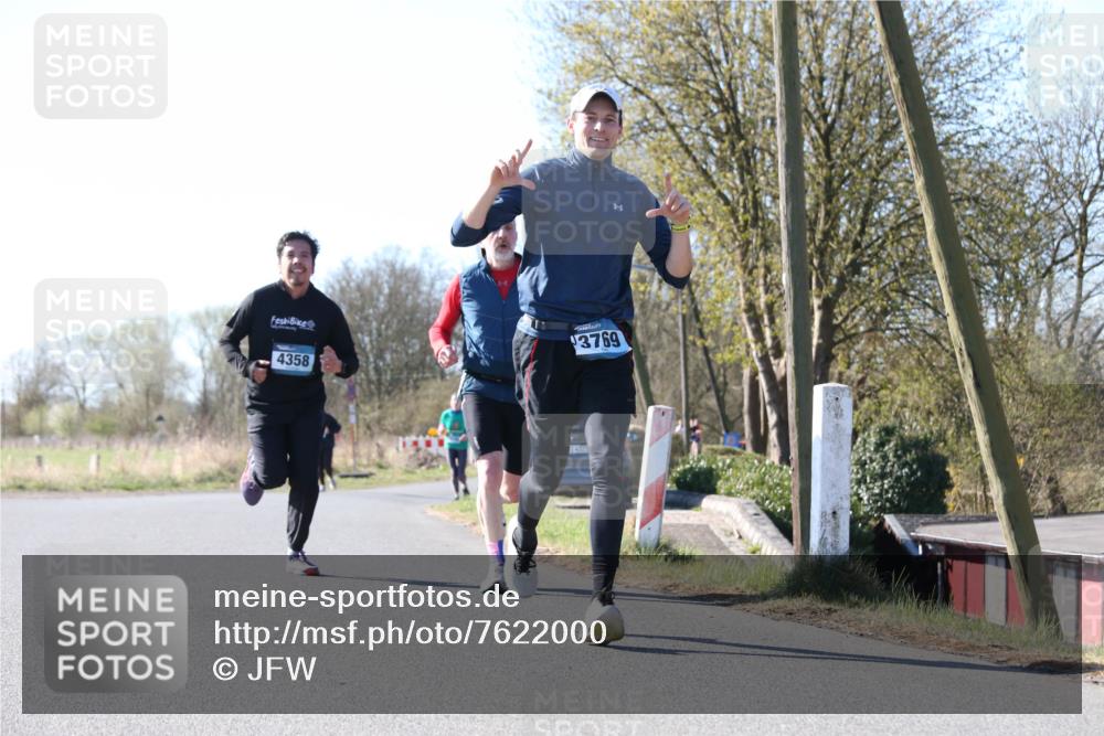 06.04.2025 - 44. Internationalen Wilhelmsburger Insellauf Jannik Wohlers http://msf.ph/oto/7622000 06.04.2025 10:17:01 Laufen 4358, 3769 meine-sportfotos.de